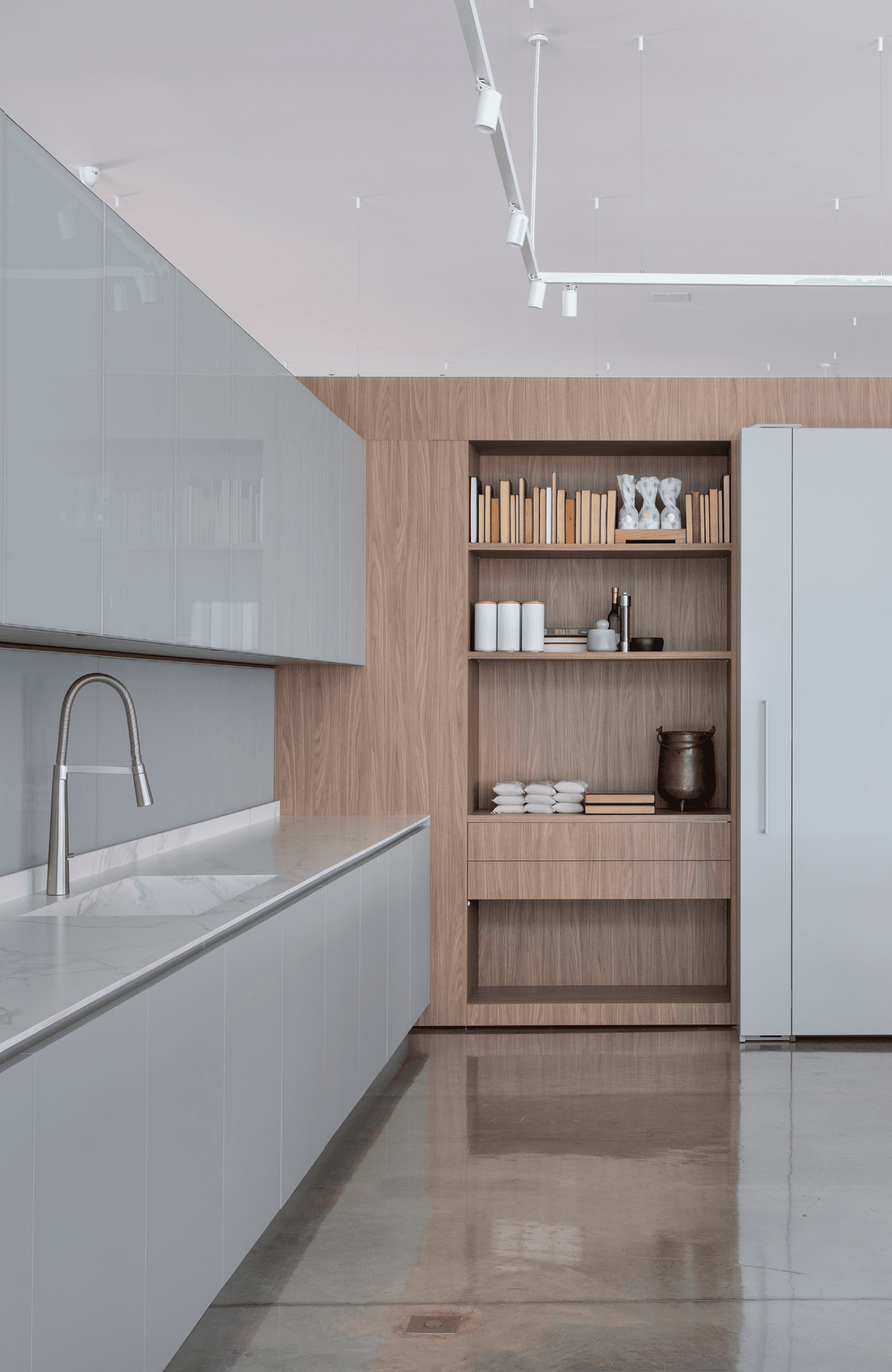 List item image start